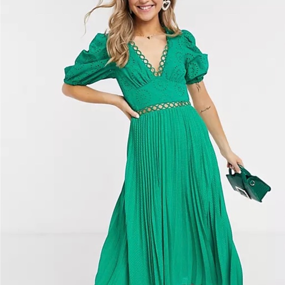 ASOS DESIGN broderie pleated midi tea dress with puff sleeve in emerald green - Picture 4 of 4